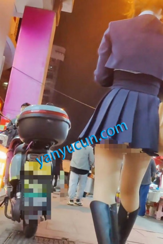 lh021CD抄底jk学生服美女穿靴子肉丝