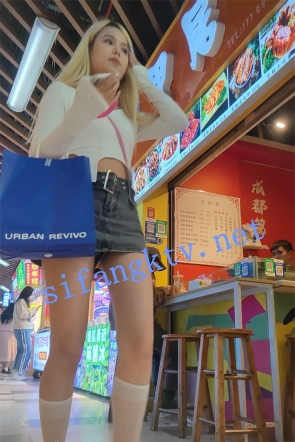 【XLBCD】345黄色头发白色丝袜牛仔短裙小姐姐，白色N