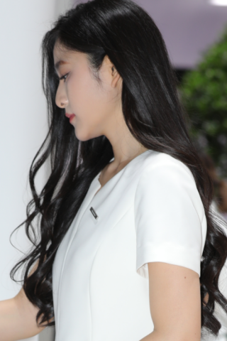 神似关晓彤长腿肉丝礼仪