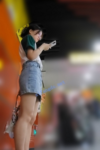 『D·D』-127-两个牛仔裙少妇，都是白内