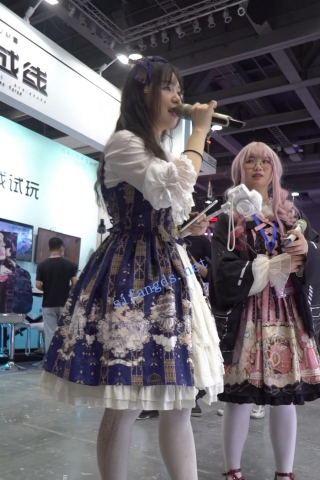 【xxn-150】两次CD展台主持人..声音甜美花纹白丝换了内裤