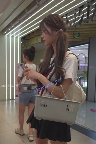 (BC-AA-555)双马尾水手服小姐姐..外纯内骚微透内毛都顶出来了