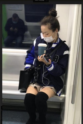 TK402-街拍长靴超薄肉丝少妇