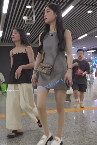 (BC-B-225)丝袜系列6部合辑..闷骚眼镜妹薄肉丝配透明高跟