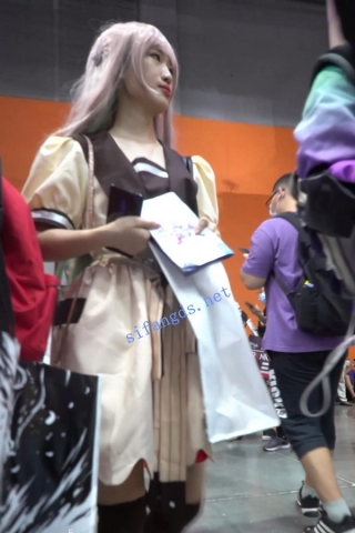 【xxn-120】粉色长发cos小姐姐..窄内正面蕾丝透明露黑森林