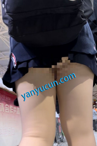 lh011CD抄底妹子穿着超短裙肉丝无底裤