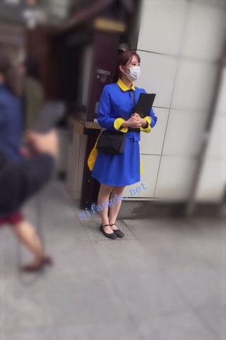 【日产精选】038搭讪抄底制服导游透明蕾丝骚丁阴唇侧露