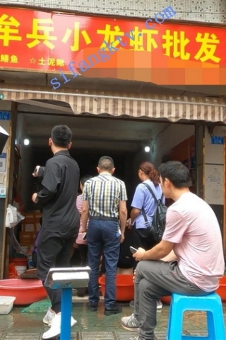 kc274（空城原创）性感美腿花裙大姐姐逛菜市，收下干净白N