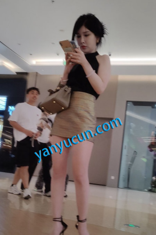 lh016[CD抄底]CD抄底极品高跟鞋包臀裙美女警惕性挺高