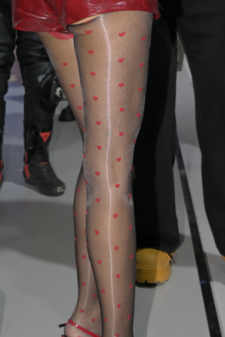 机车展极品油亮黑丝