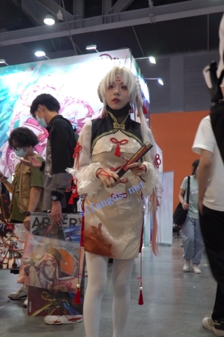 【xxn-137】不知火cos美女..性感白丝开衩旗袍内裤屁股全露