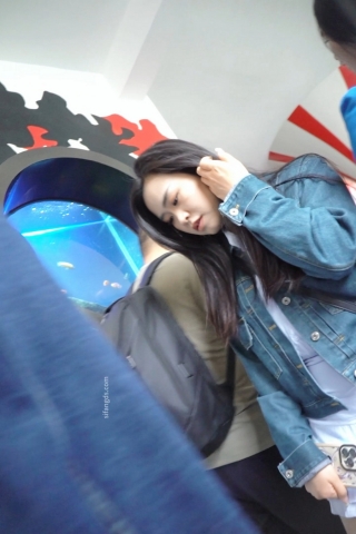 kc1425（空城原创）天蓝连衣裙小姐姐，薄丝无痕白窄N夹进肥臀