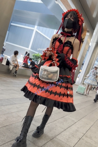 trump1140【KFC】极品萝莉塔小姐姐拍照。情趣吊带黑丝粉内多角度CD