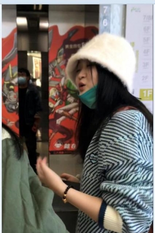 TK403-超短裙超薄丝袜妹子黑内，开闪。冬天穿这么少厉害。